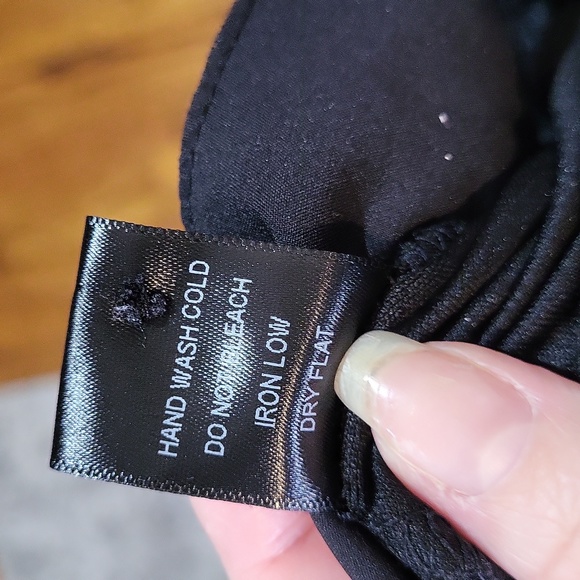 Fashion Nova Dress 🖤 - Picture 16 of 16